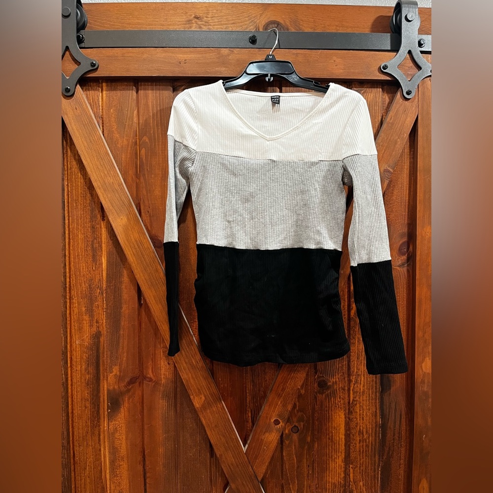 SHEIN Maternity Long Sleeve